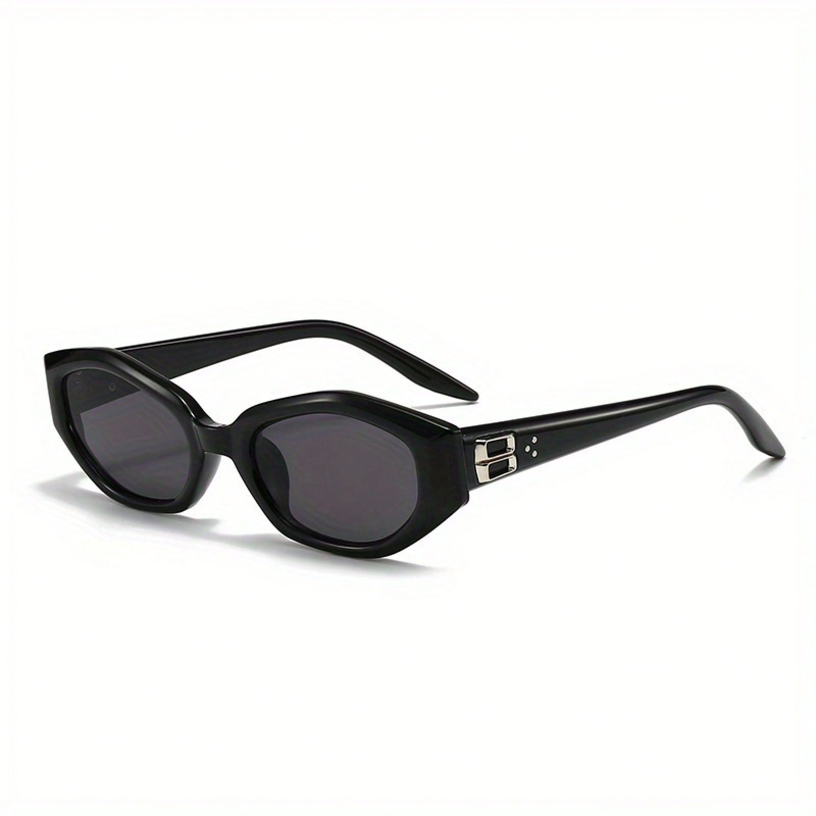Vintage Fashion Accessories - Women's Vintage Diamond-Shaped Cat-Eye Fashion Glasses