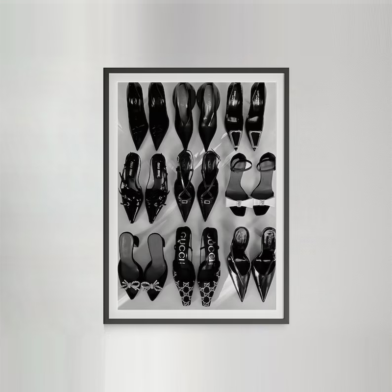 Black White Luxury High Heels  - Vintage Vogue Fashion Poster 评论和价格