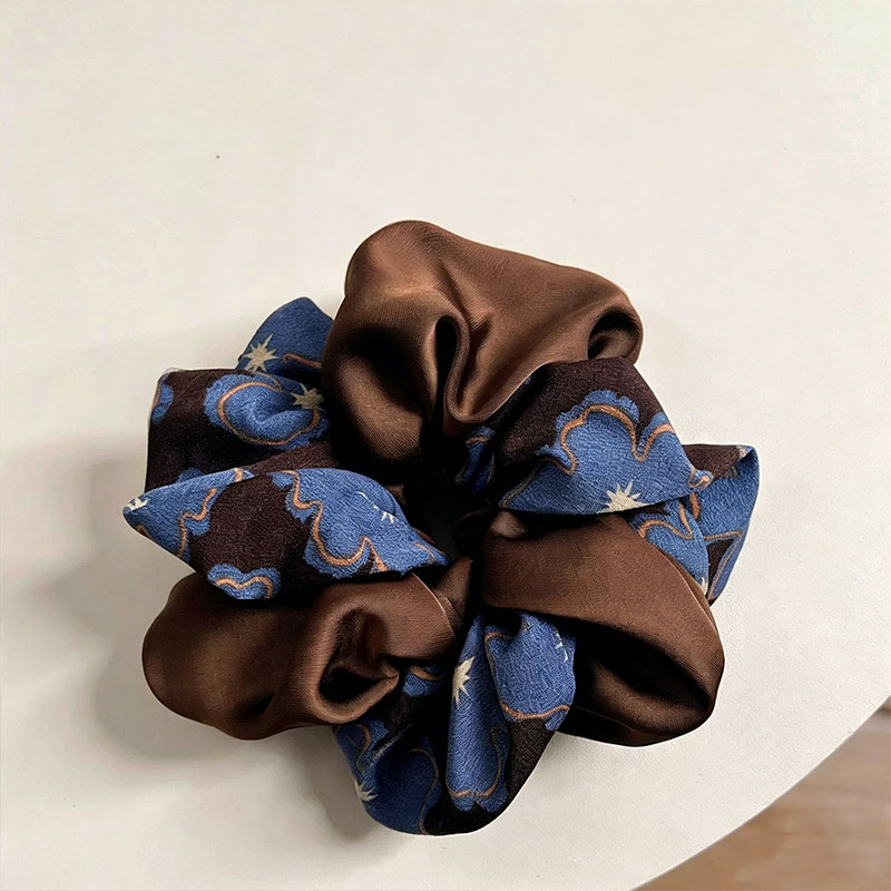 New Vintage Print Blue Brown S - Vintage Fashion Ornaments 评论和价格