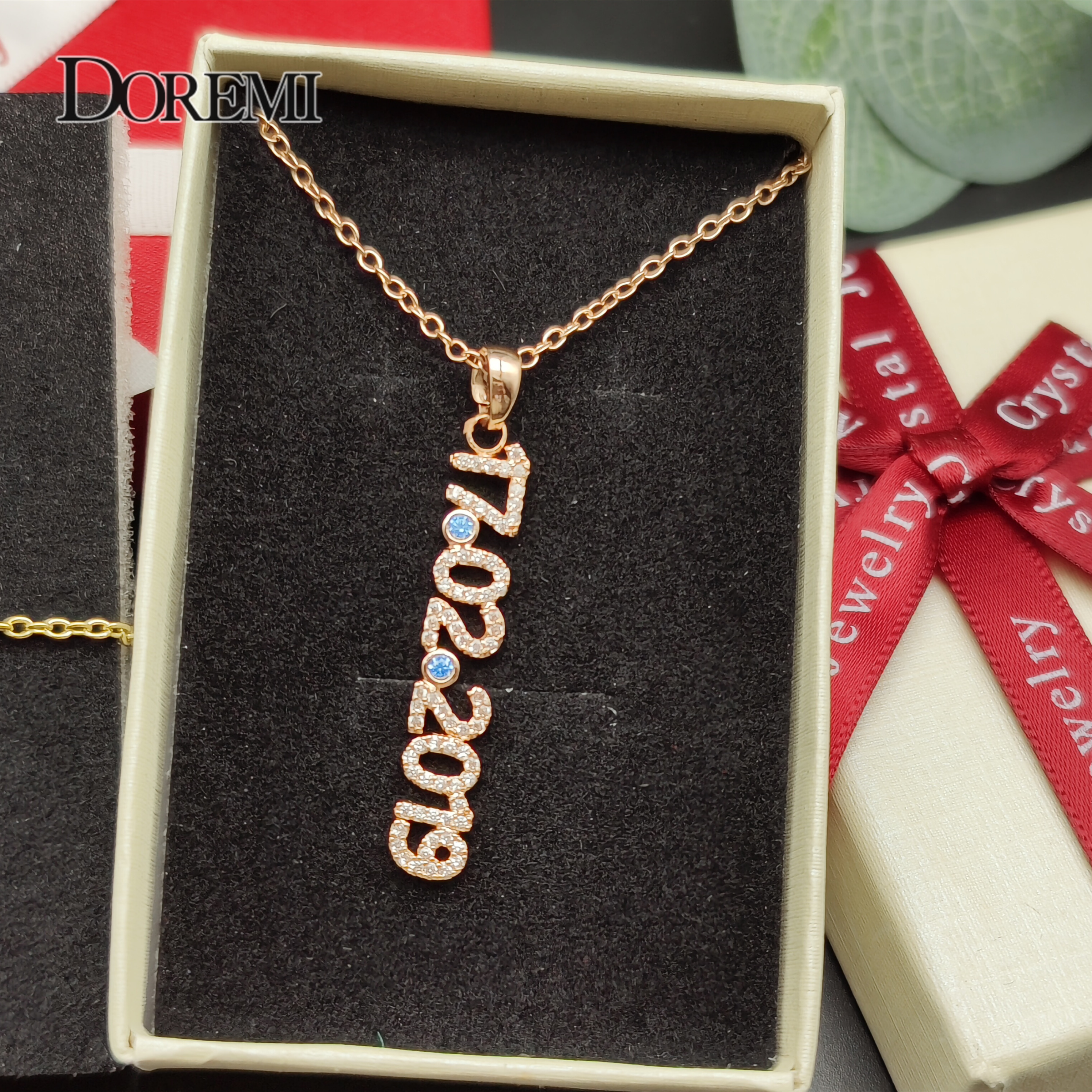 DOREMI New Crystal Name set Je - Vintage Fashion Names 评论和价格