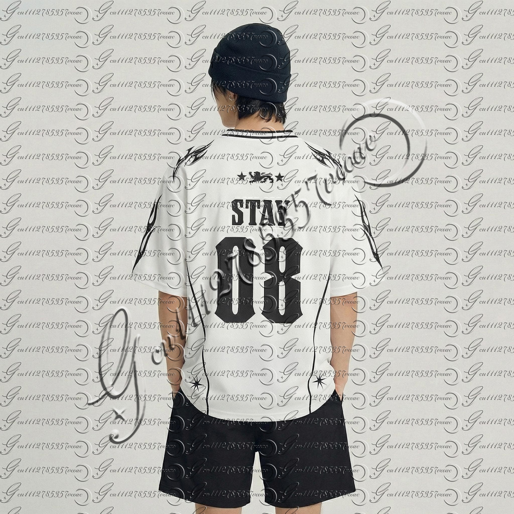 Stray Kids All Around The Worl - Vintage Fashion Toys 评论和价格