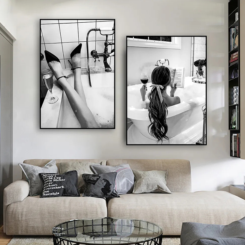 Black and White Woman Bathroom - Vintage Vogue Fashion Poster 评论和价格