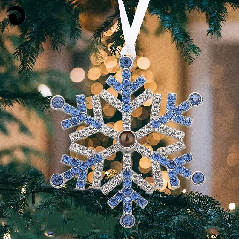 Projection Snowflake Pendant C - Vintage Fashion Ornaments 评论和价格